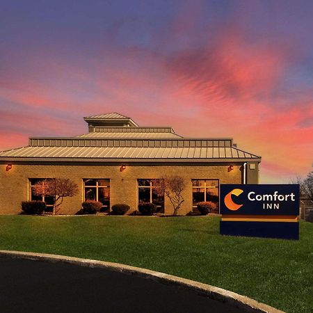 Comfort Inn Huntington Near University מראה חיצוני תמונה