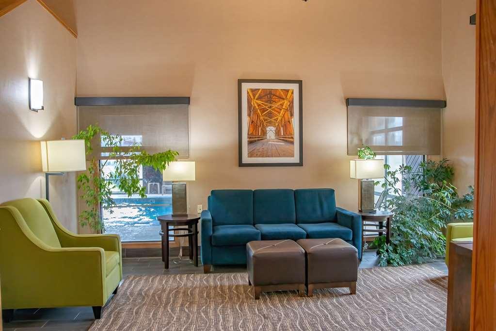 Comfort Inn Huntington Near University מראה פנימי תמונה