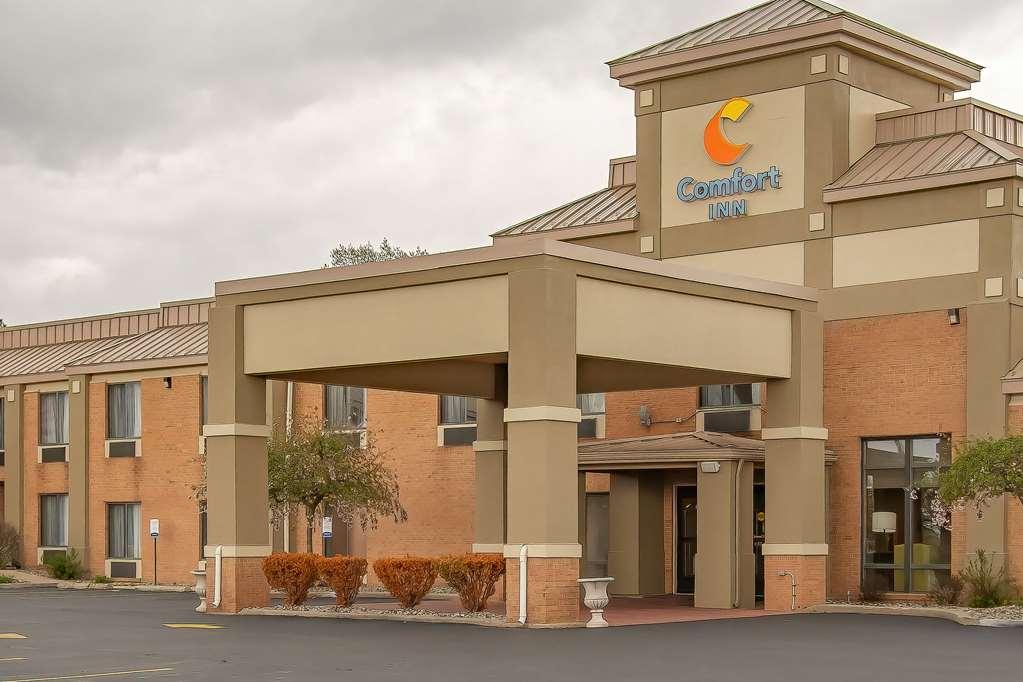 Comfort Inn Huntington Near University מראה חיצוני תמונה
