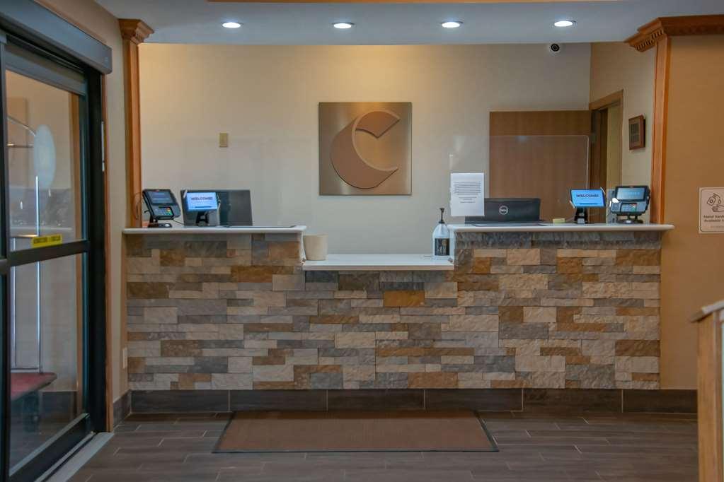Comfort Inn Huntington Near University מראה פנימי תמונה
