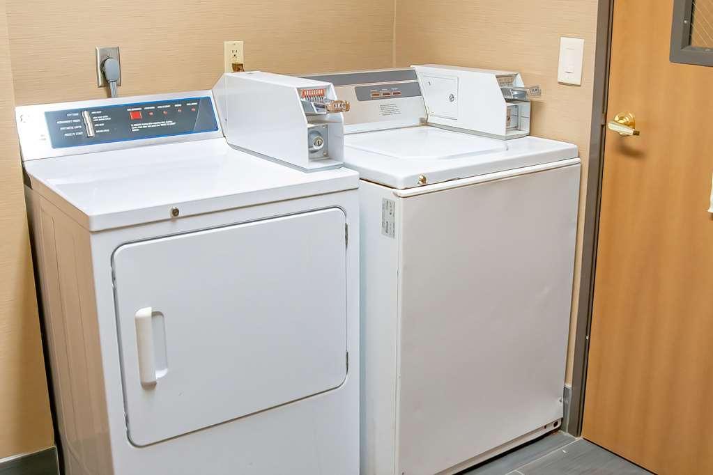 Comfort Inn Huntington Near University מתקנים תמונה