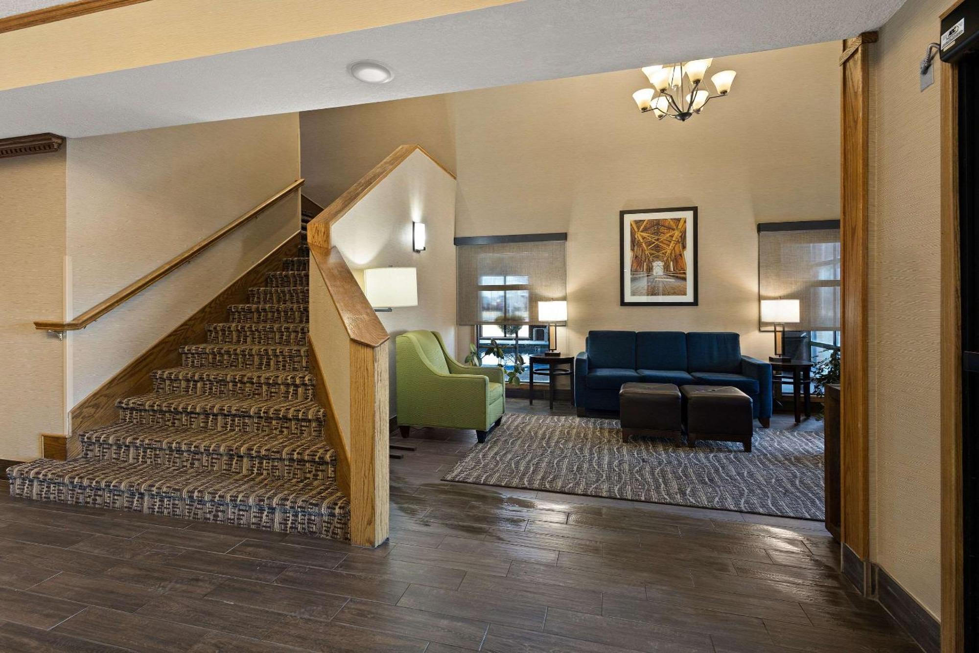 Comfort Inn Huntington Near University מראה חיצוני תמונה