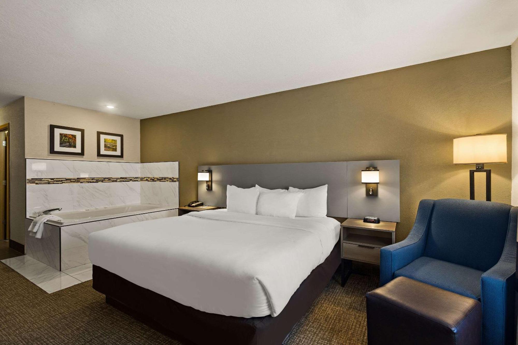 Comfort Inn Huntington Near University מראה חיצוני תמונה