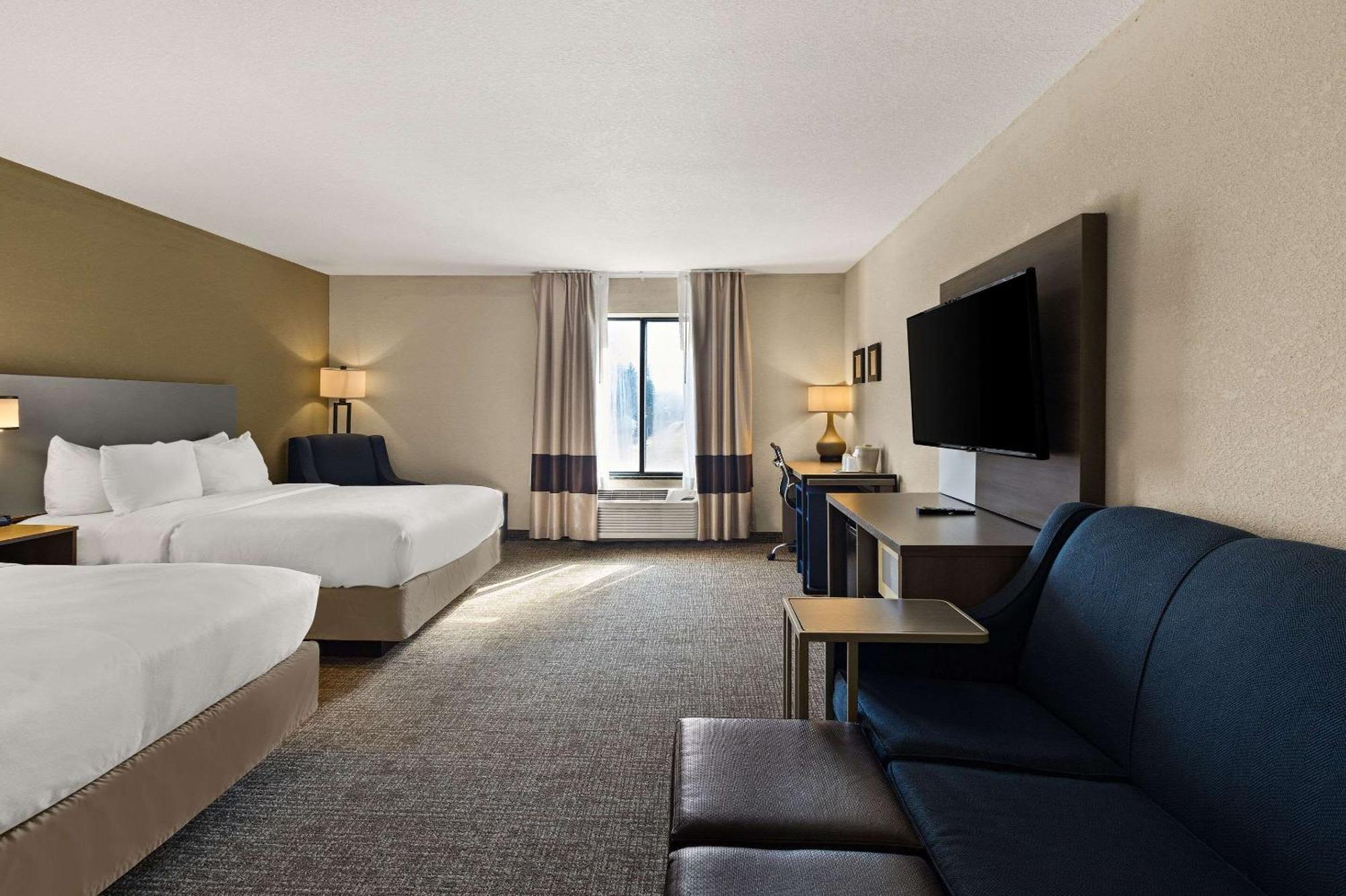 Comfort Inn Huntington Near University מראה חיצוני תמונה