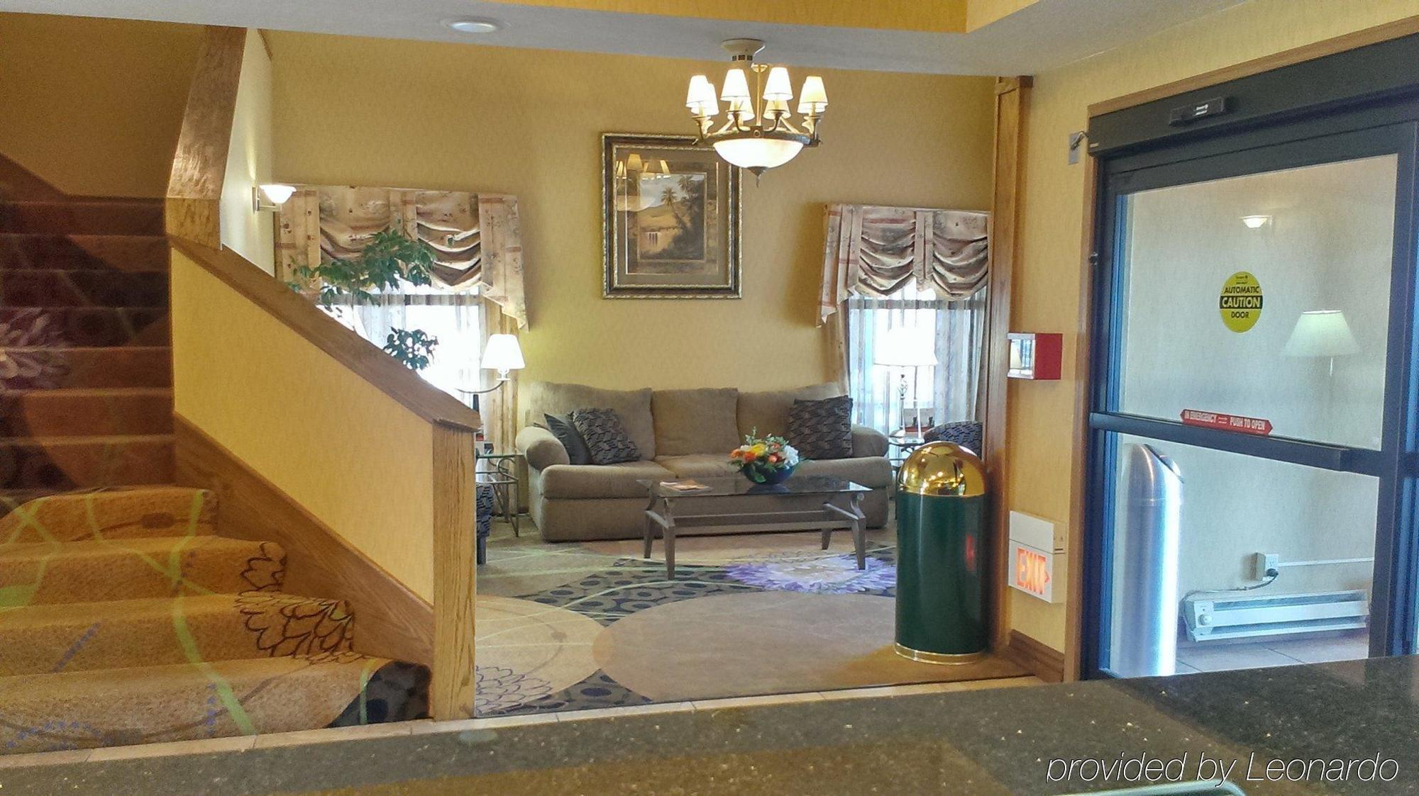 Comfort Inn Huntington Near University מראה חיצוני תמונה